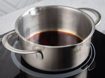 Meduoliai ant deginto cukraus su cinamonu Žingsnis 1