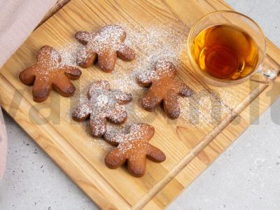 Meduoliai ant deginto cukraus su cinamonu pagrindine nuotrauka