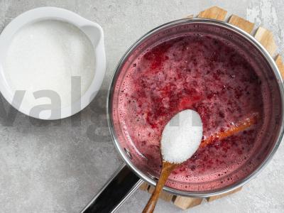 Šaldyti spanguolių gabaliukai Žingsnis 2
