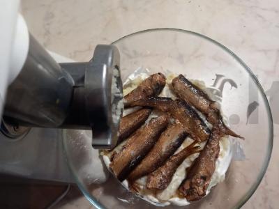 Salotos "Šprotai po kailiu" Žingsnis 4