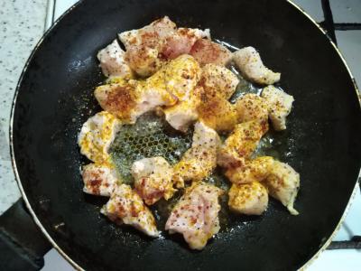 Traškus plovas su vištiena Žingsnis 4