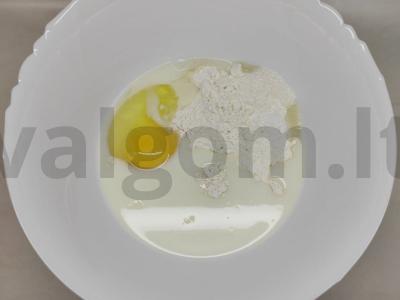 Greiti blyneliai su krapais ir raudonaisiais ikrais Žingsnis 1