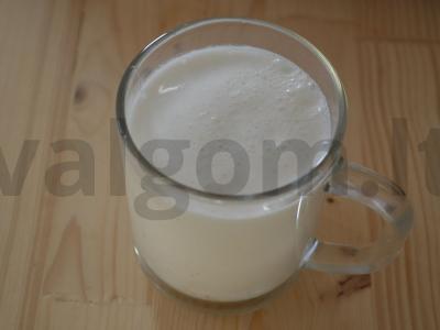 Bananų pieno kokteilis Žingsnis 4