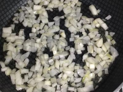 Grybų omletas Žingsnis 2