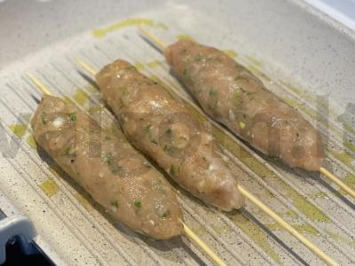 Vištienos kebabas keptuvėje Žingsnis 2