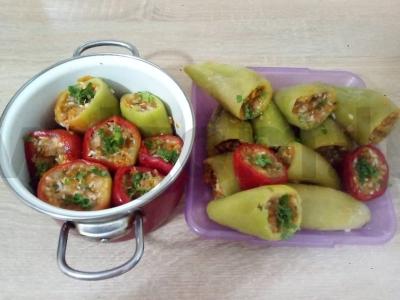 Skaniai įdarytos paprikos su malta mėsa Žingsnis 3