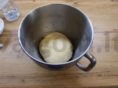 Karamelinės bandelės Žingsnis 7