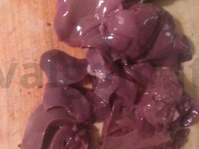 Vištienos kepenėlės su makaronais Žingsnis 1