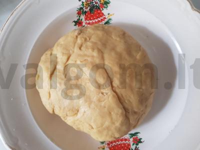 Mielinės ciberžolės bandelės be mielių Žingsnis 3