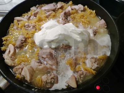 Kreminiai makaronai su vištiena Žingsnis 3