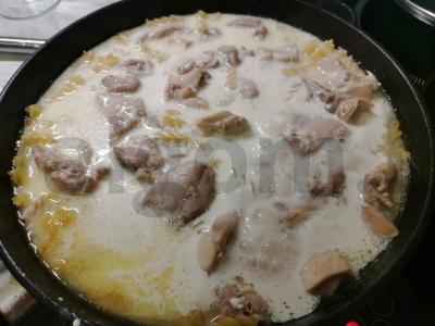 Kreminiai makaronai su vištiena Žingsnis 4