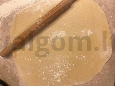 Cinnabon mėgstamiausios cinamono bandelės su varškės kremu Žingsnis 5
