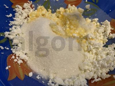 Sūrio pyragai, kaip mėgstamiausi jūsų močiutės Žingsnis 3