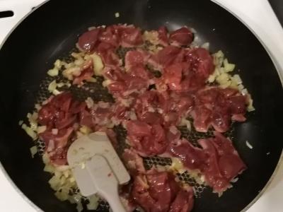 Švelnios vištienos kepenėlės Žingsnis 1