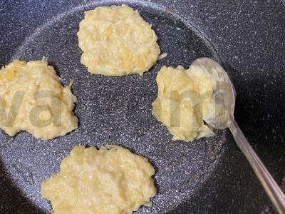 Cukinijų paplotėliai su česnakais Žingsnis 5