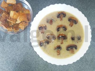 Pasninko sriuba su grybais pagrindine nuotrauka