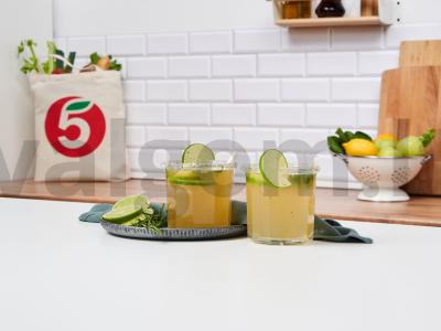 Nealkoholinis mojito su soda. pagrindine nuotrauka