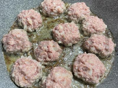 Jautienos kotletai su makaronais Žingsnis 2