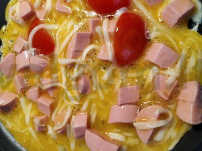 Omletas su pomidorais ir sūriu Žingsnis 4
