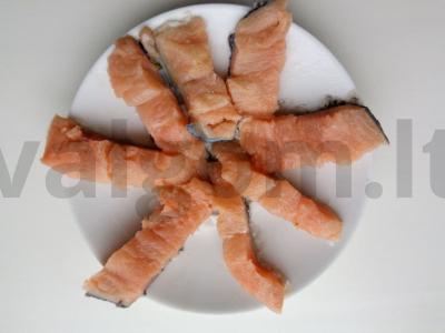 Sūdyta lašiša, marinuota su krapais Žingsnis 1