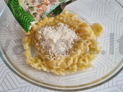 Bananų ir kokosų saldainiai Žingsnis 2