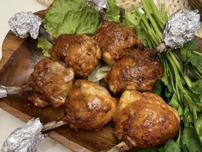 Vištienos kojos adžikos ir garstyčių marinate pagrindine nuotrauka