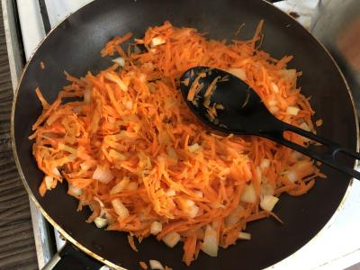 Švelni vištienos sriuba su vermišeliais Žingsnis 3