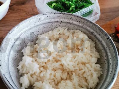 Poke dubenėlis su raudona žuvimi ir imbieru Žingsnis 1