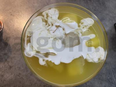 Alkoholinis kokteilis "Tropic" su ananasais Žingsnis 3