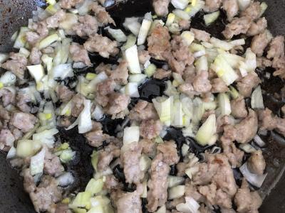 Bulvių makaronai su malta mėsa ir kečupu Žingsnis 3