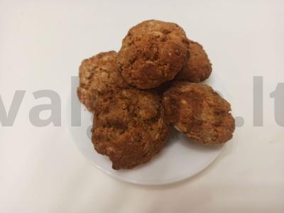 Imbieriniai meduoliai su bananais ant kvietinių miltų pagrindine nuotrauka