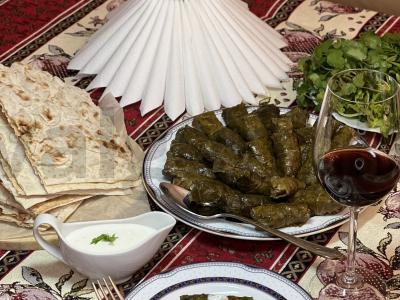 Armėnų Tolma pagrindine nuotrauka