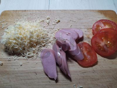 Sultingas omletas su sūriu pitos duonoje Žingsnis 1