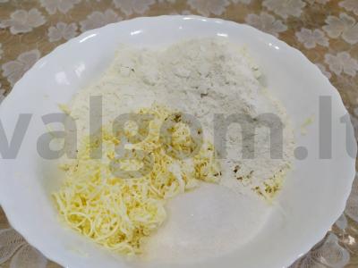 Labai skanus karališkasis pyragas Žingsnis 1