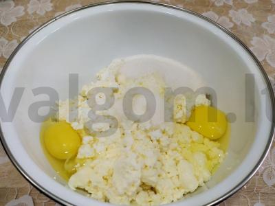 Labai skanus karališkasis pyragas Žingsnis 3