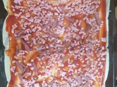 Pica ant sluoksniuotos tešlos su dešra Žingsnis 4