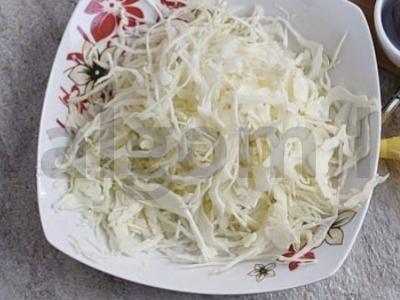 Keturių ingredientų vitamino šepečio salotos Žingsnis 1