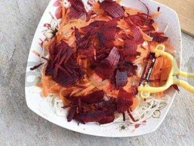 Keturių ingredientų vitamino šepečio salotos Žingsnis 3