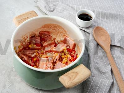 Kukurūzų sriuba su pomidorų sultimis Žingsnis 2