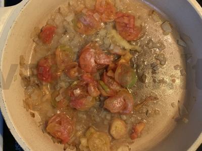 Kiaušiniai su pomidorais ir sūriu Žingsnis 2