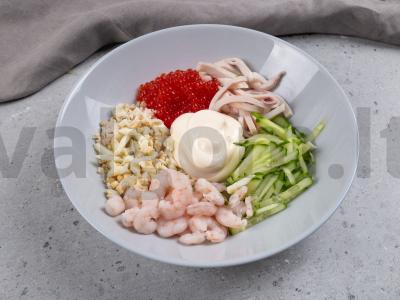 Salotos "Caro džiaugsmas" su kalmarais ir krevetėmis Žingsnis 3