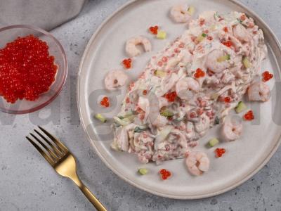 Salotos "Caro džiaugsmas" su kalmarais ir krevetėmis pagrindine nuotrauka