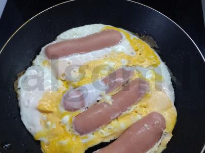 Dešros ir sūrio omletas Žingsnis 4
