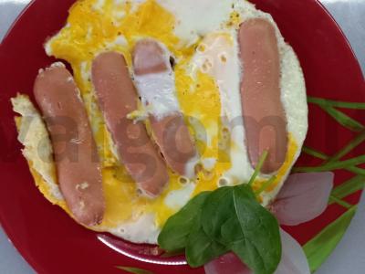Dešros ir sūrio omletas pagrindine nuotrauka