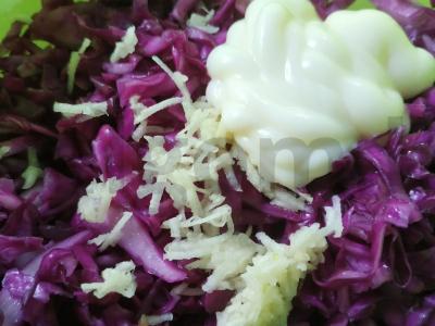 Kopūstų salotos "Česnakai" Žingsnis 3