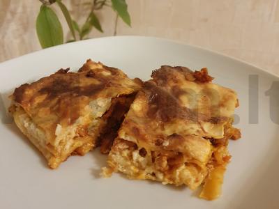 Puiki lazanija su malta mėsa. pagrindine nuotrauka