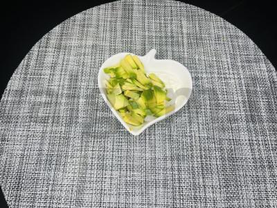 Brusketos su saulėje džiovintais pomidorais ir avokadais Žingsnis 2