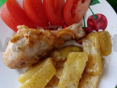 Keptos bulvės su vištiena pagrindine nuotrauka