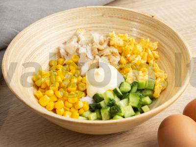 Salotos boltuška su virta žuvimi Žingsnis 4