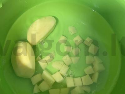 Keturių ingredientų kepsnys Žingsnis 1